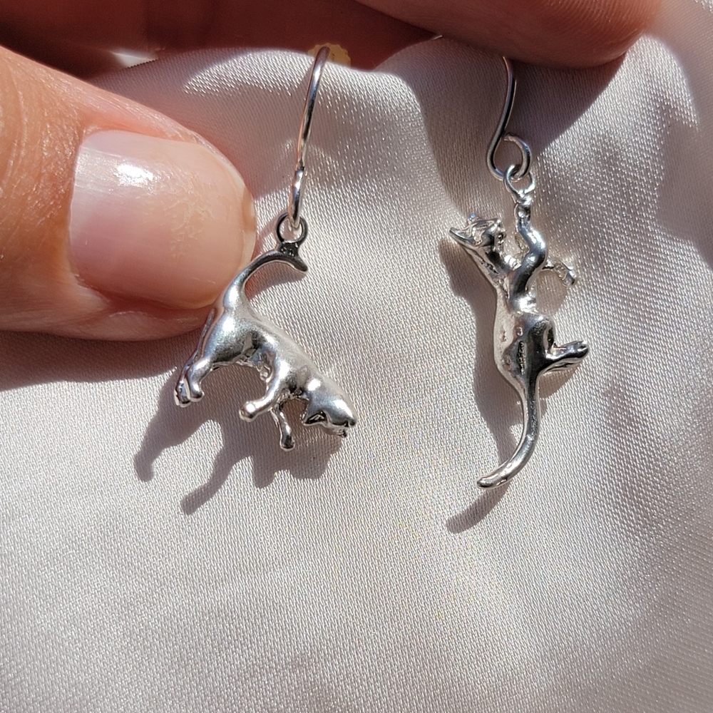 Silver Dangle Cat Earrings